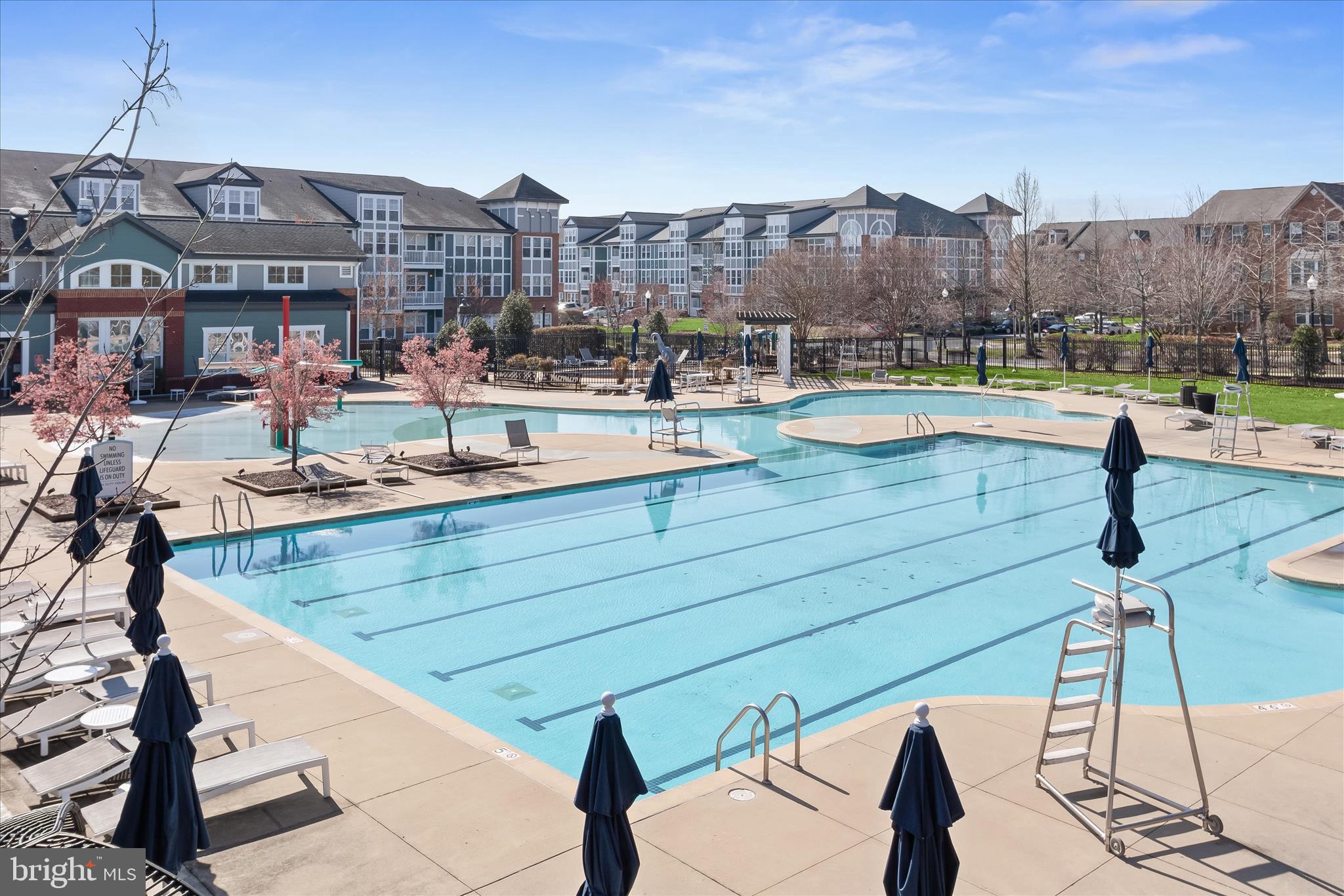 WESTCHESTER SQUARE - Residential