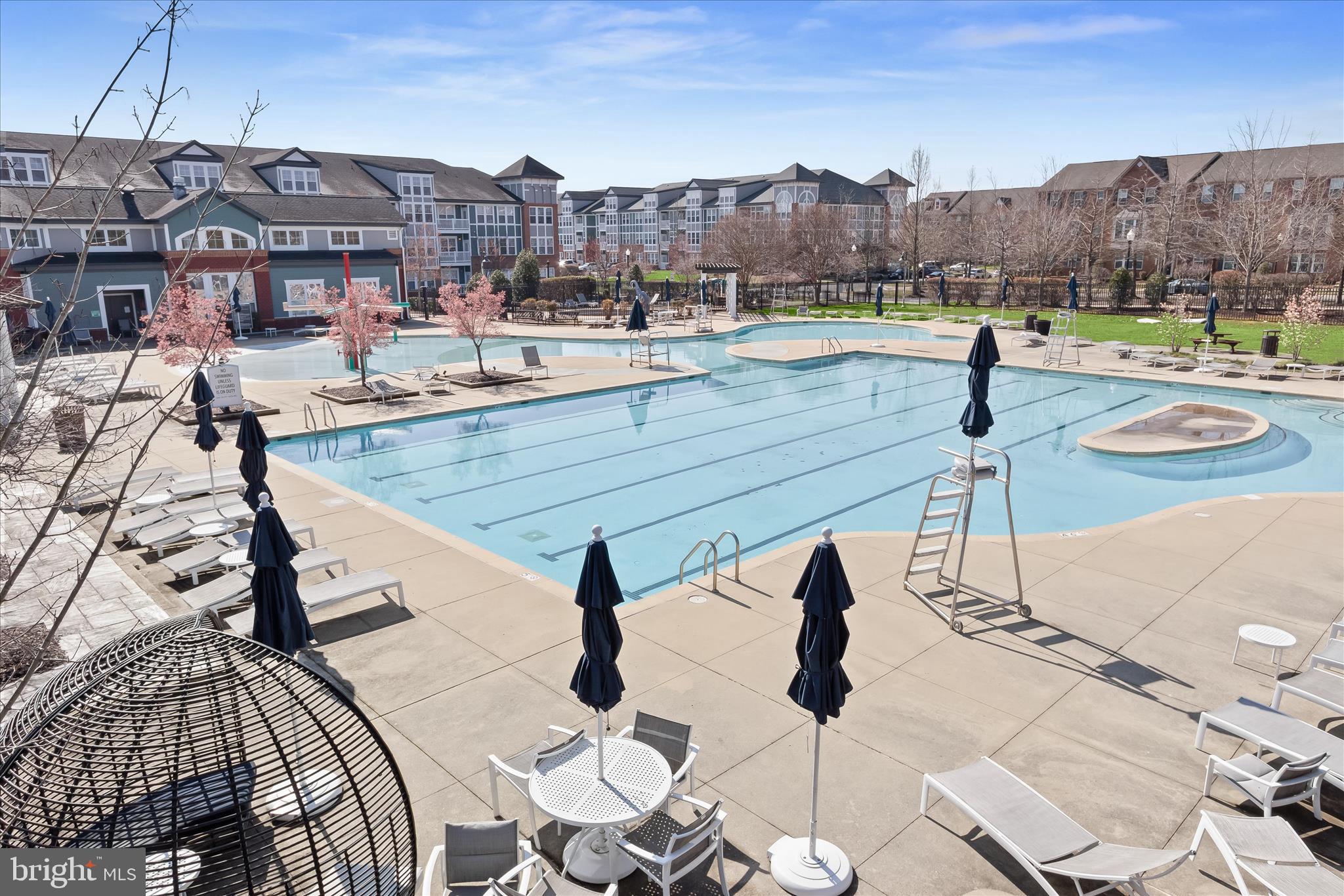 WESTCHESTER SQUARE - Residential