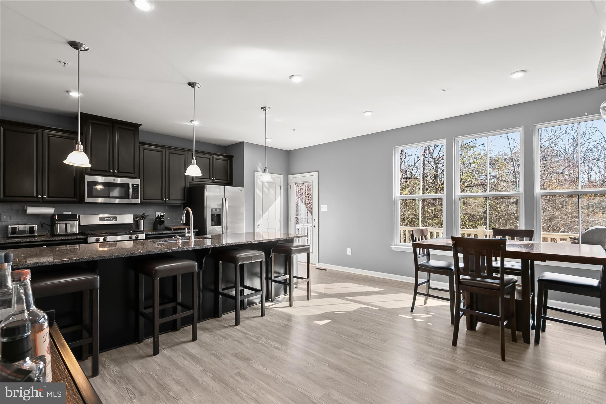 WESTCHESTER SQUARE - Residential