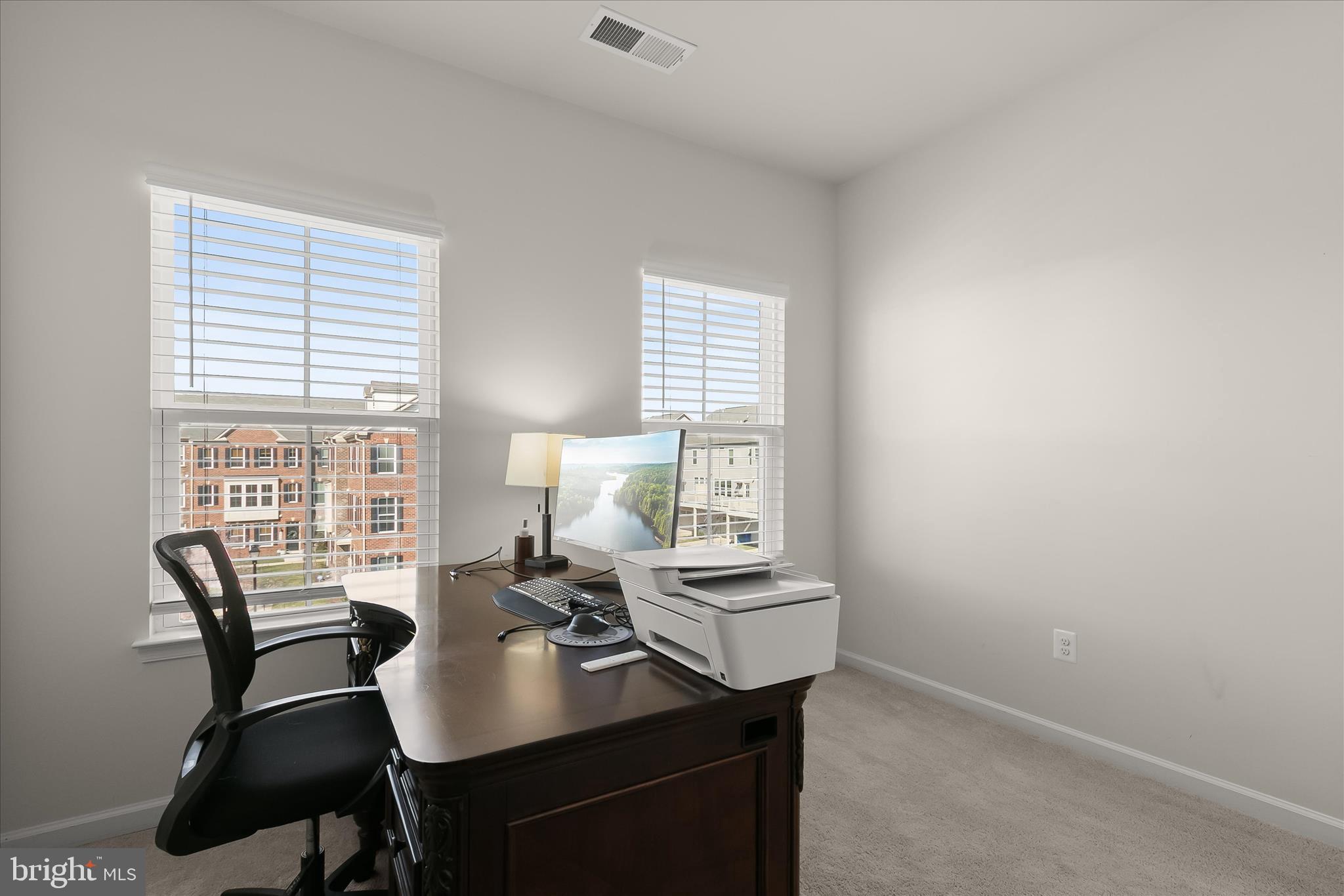 WESTCHESTER SQUARE - Residential