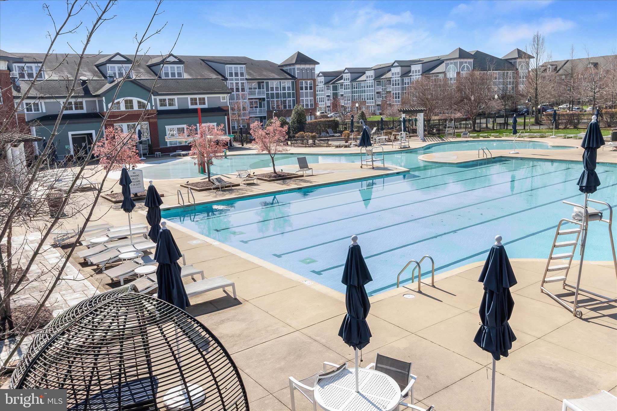 WESTCHESTER SQUARE - Residential