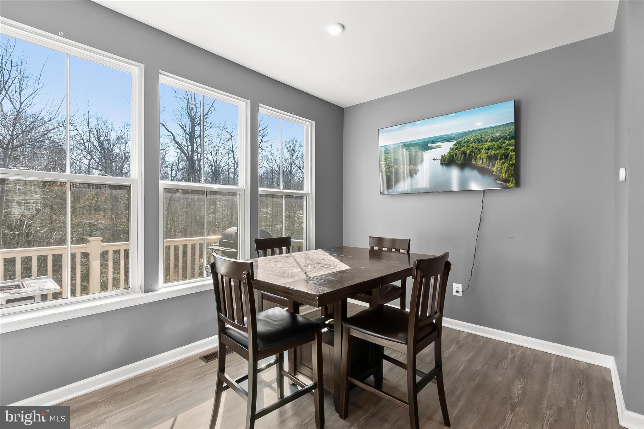 WESTCHESTER SQUARE - Residential