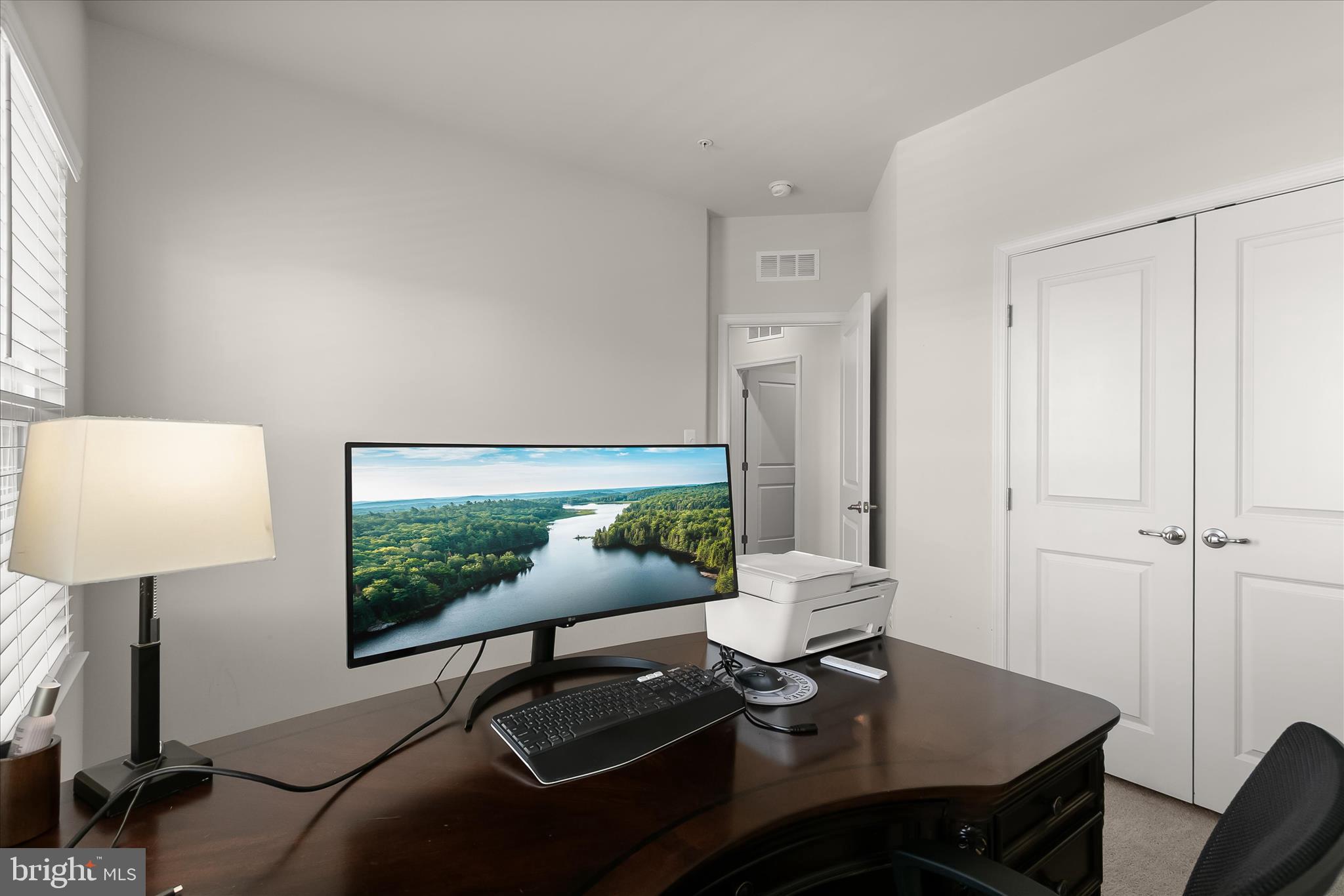 WESTCHESTER SQUARE - Residential