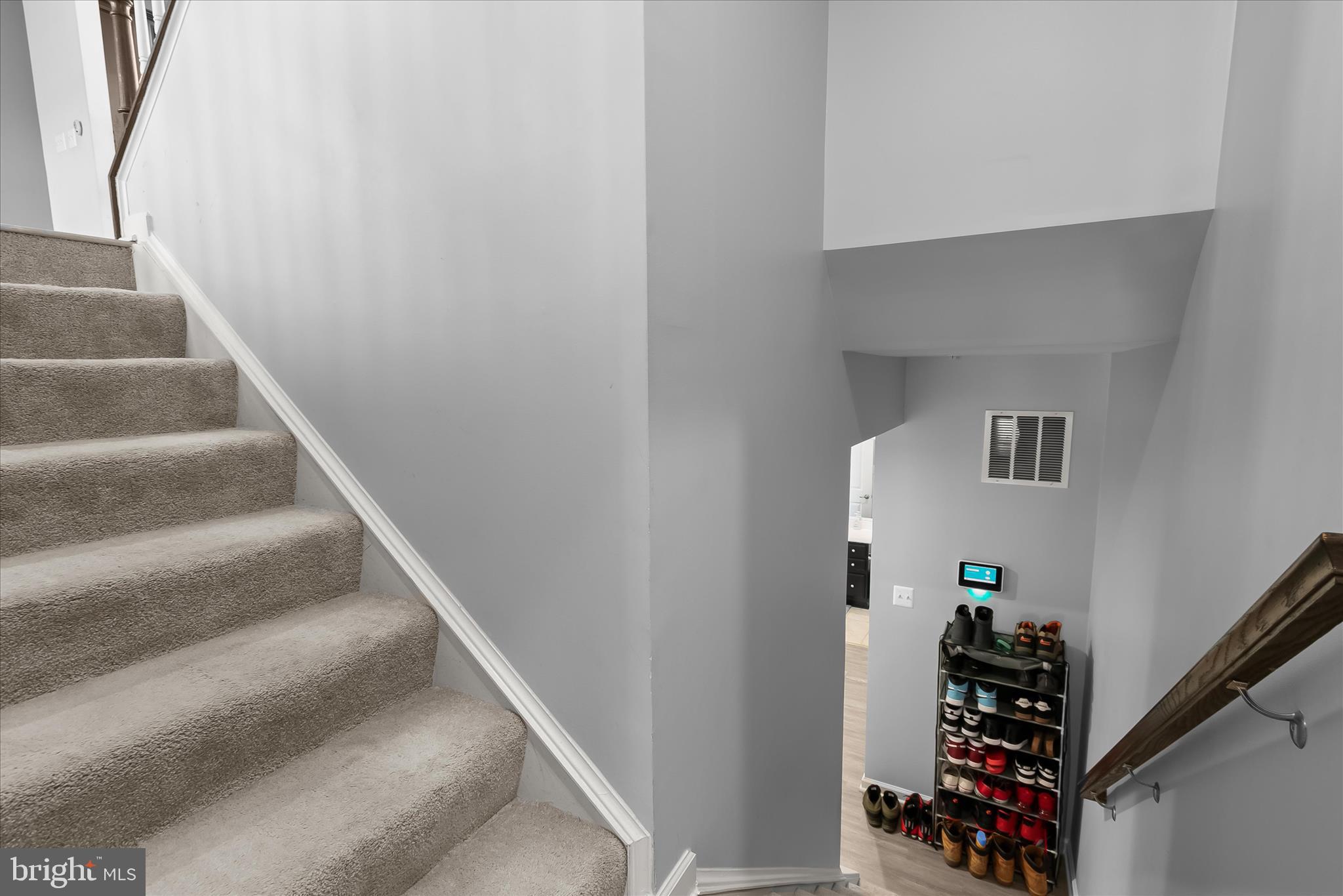 WESTCHESTER SQUARE - Residential