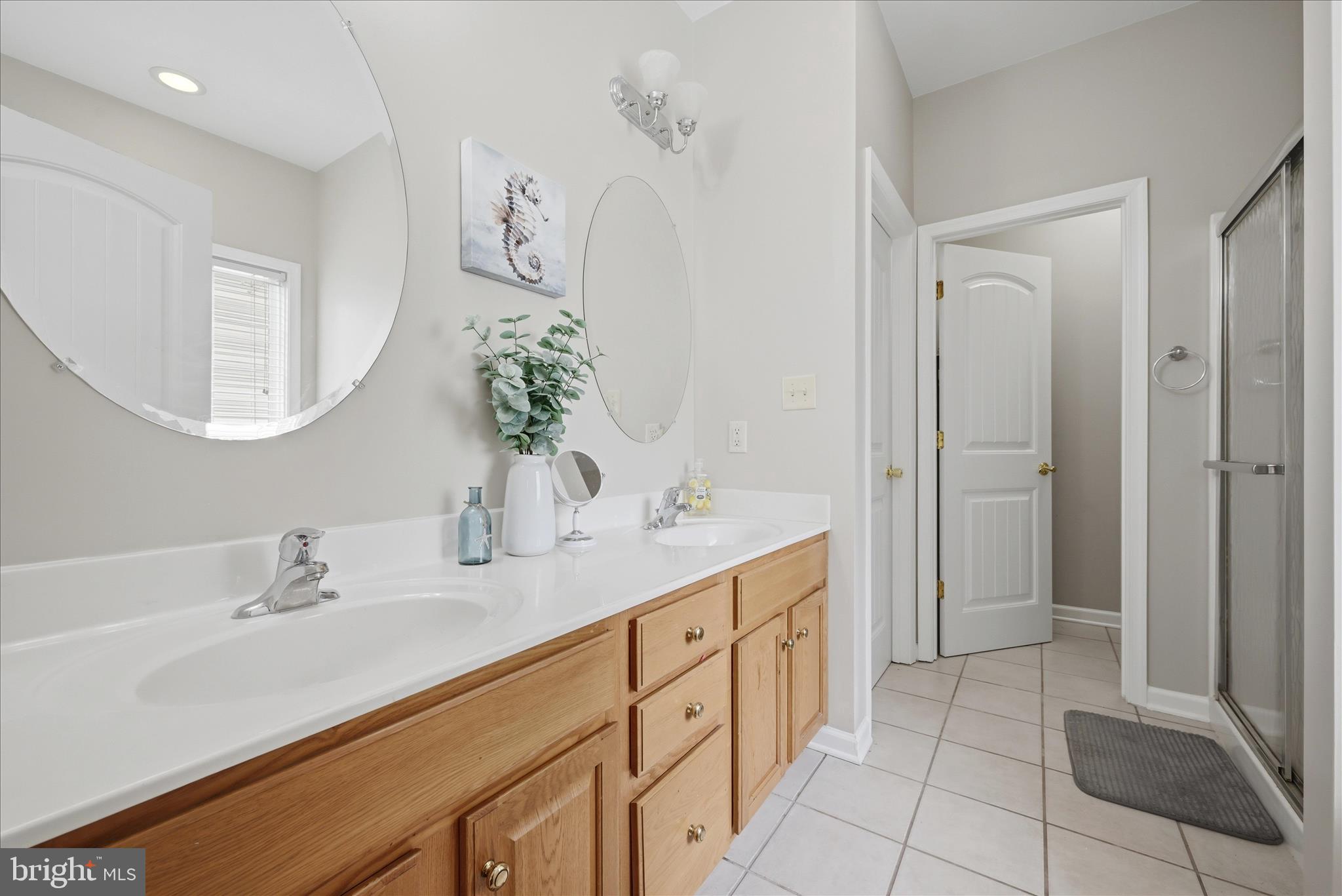 MIDDLE CREEK MANOR - Residential