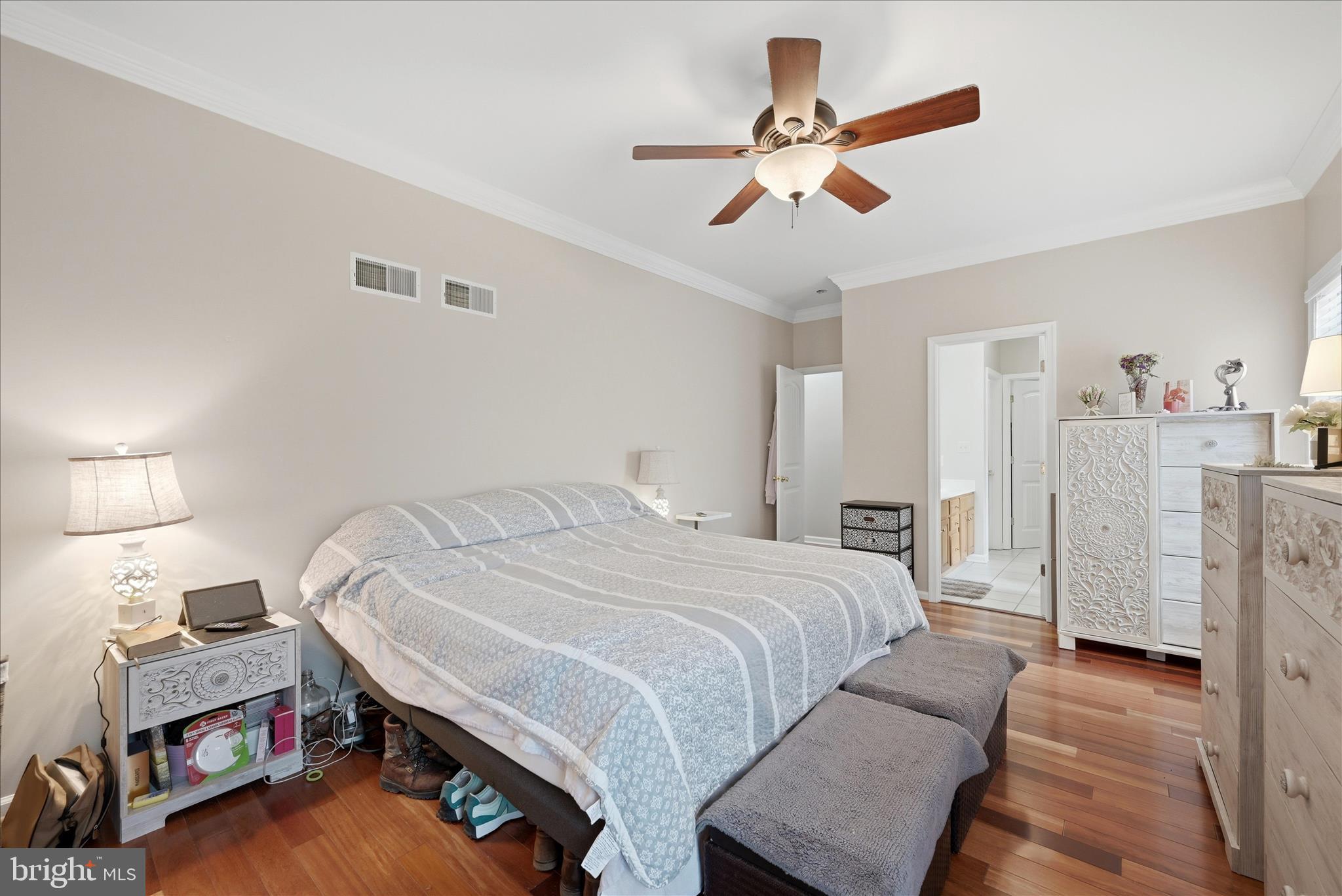 MIDDLE CREEK MANOR - Residential