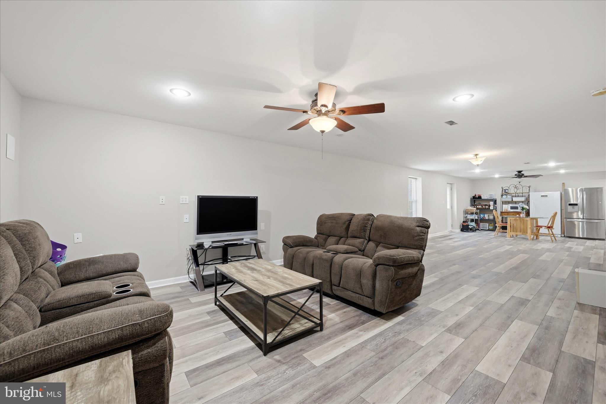 MIDDLE CREEK MANOR - Residential