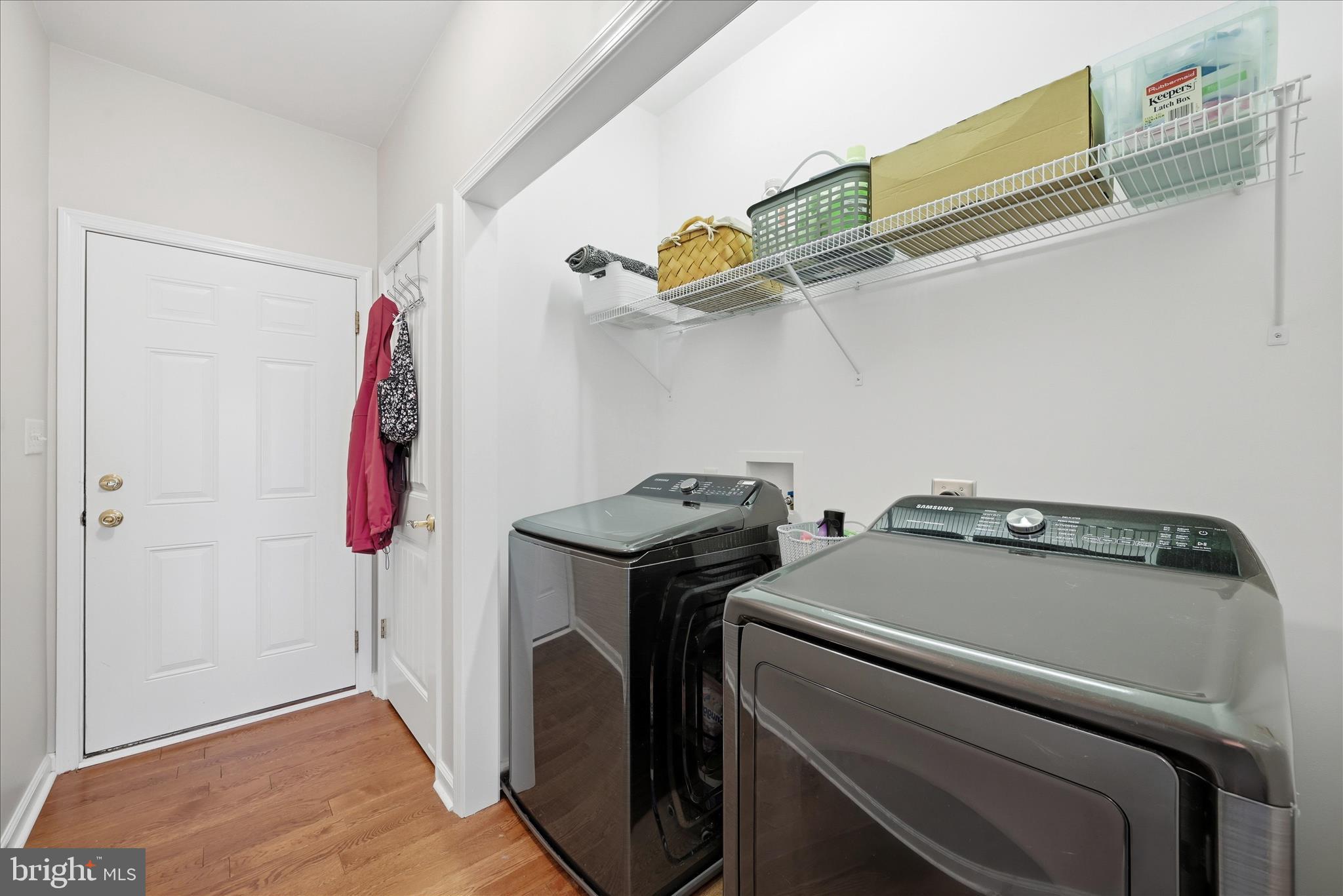 MIDDLE CREEK MANOR - Residential