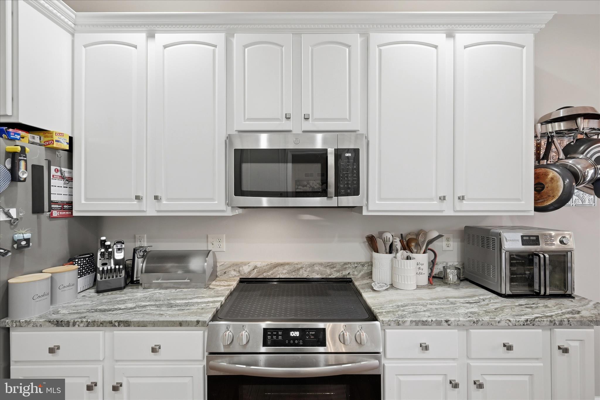 MIDDLE CREEK MANOR - Residential