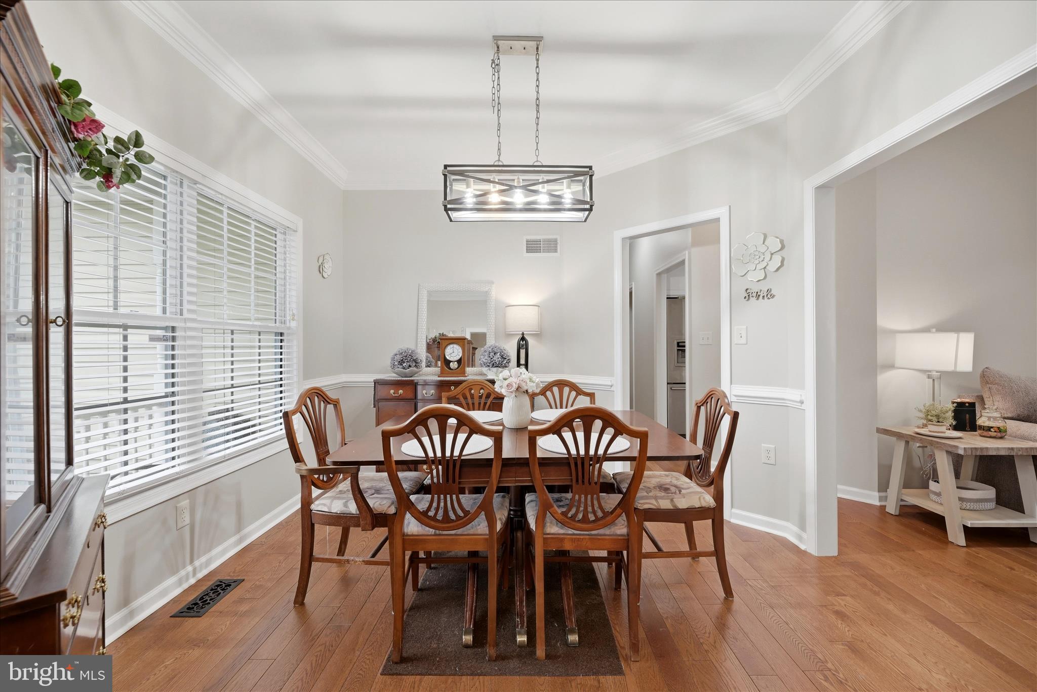 MIDDLE CREEK MANOR - Residential