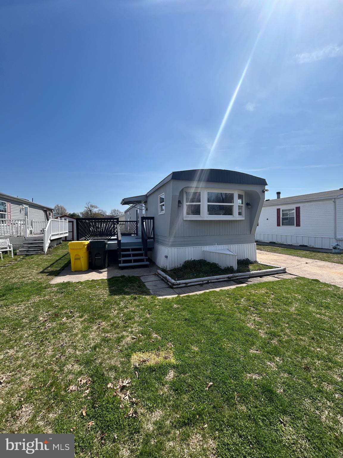 MIDDLE RIVER - Residential