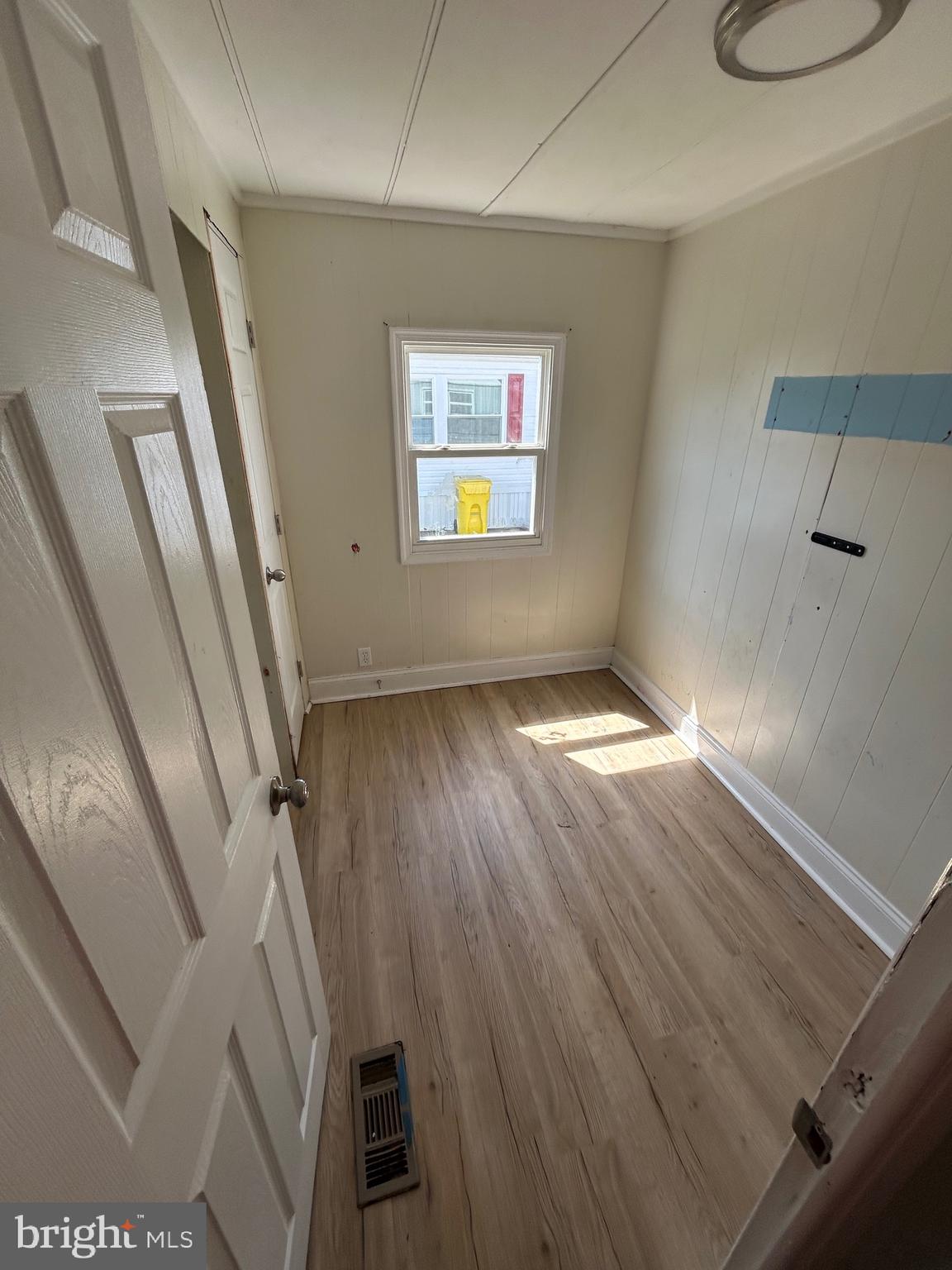 MIDDLE RIVER - Residential