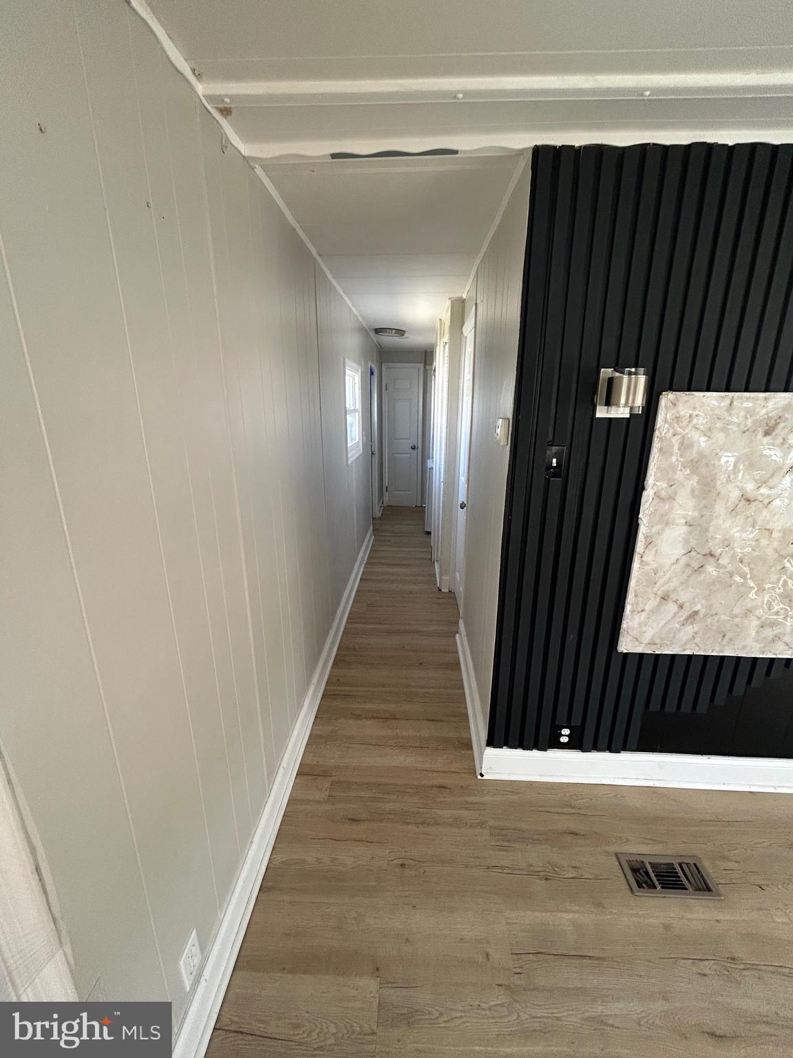 MIDDLE RIVER - Residential