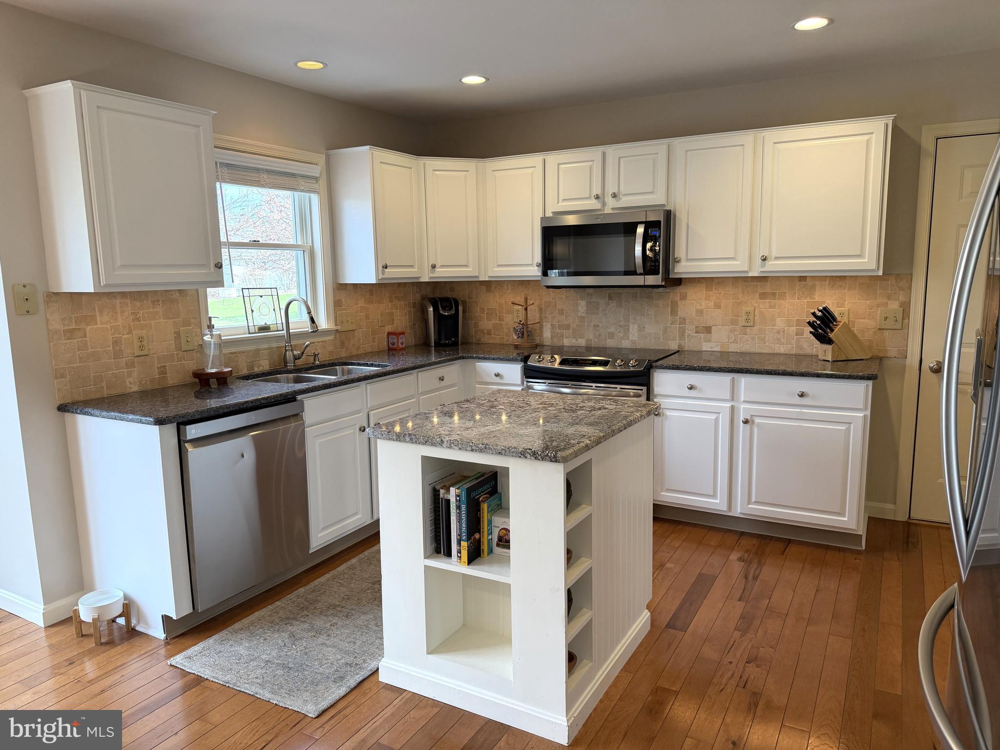 2357 AUTUMNWOOD DRIVE