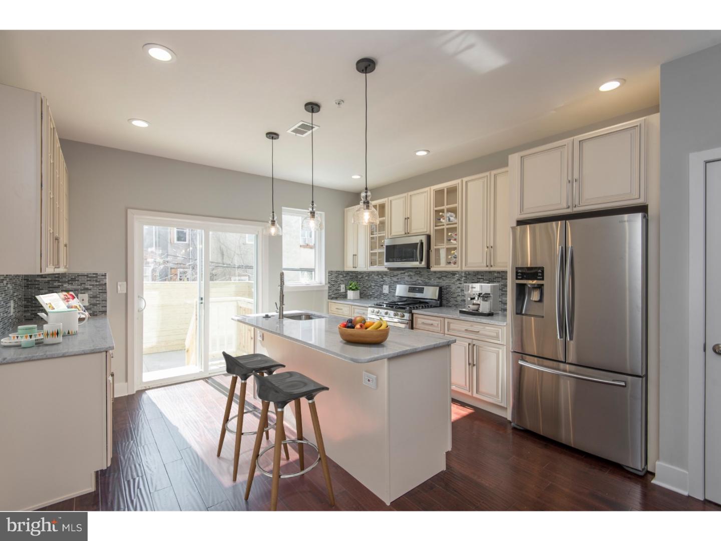 POINT BREEZE - Residential