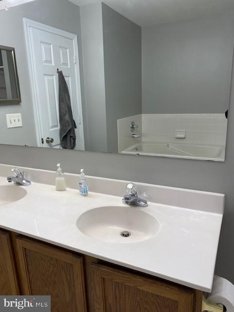 STONE HILL ESTATES - Residential Lease