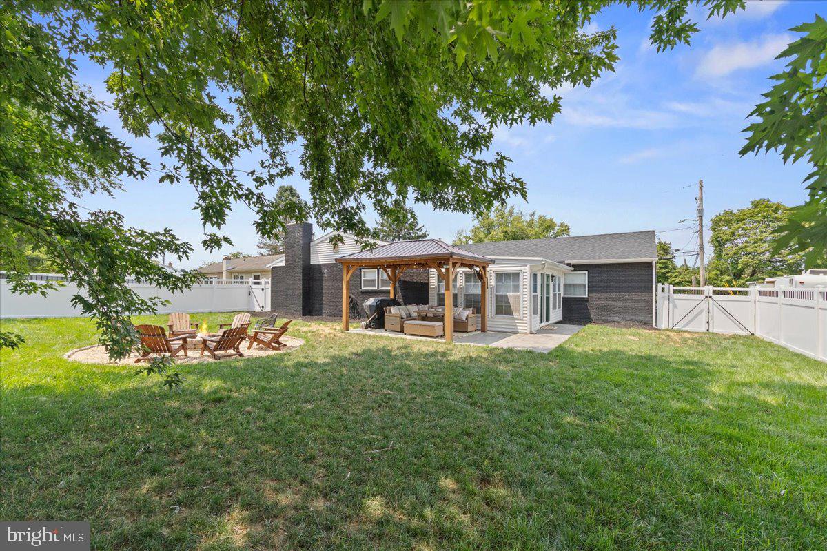 7 RONALD ROAD