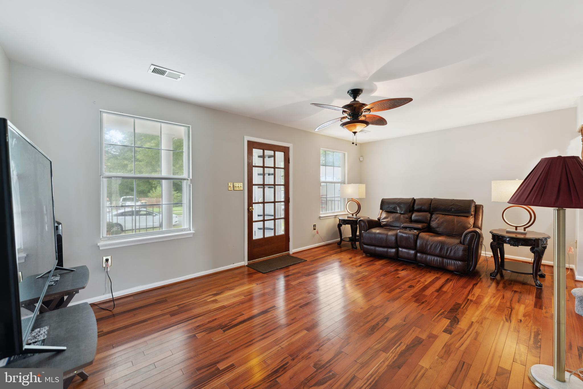 FOX RUN ESTATES - Residential