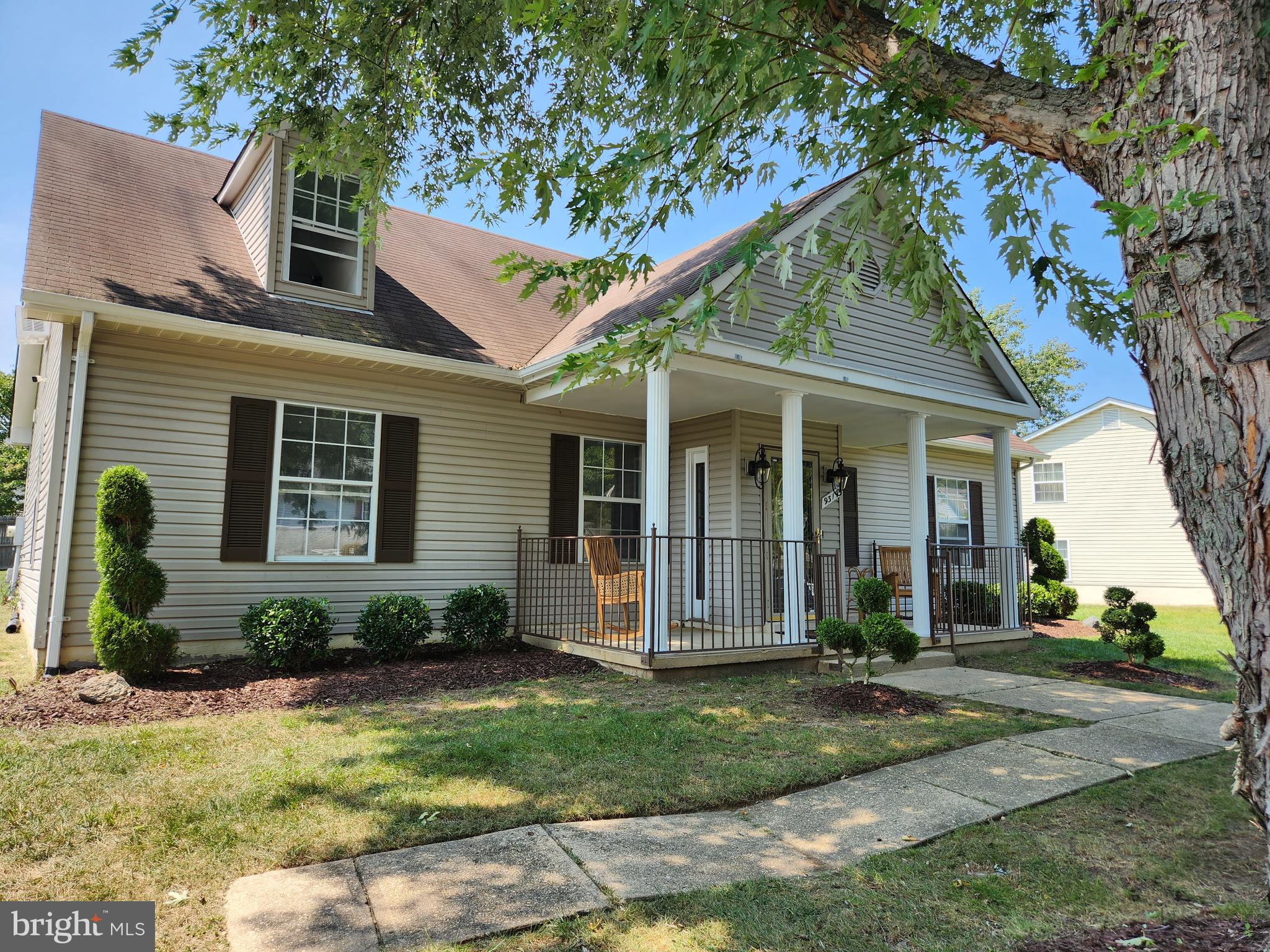 FOX RUN ESTATES - Residential