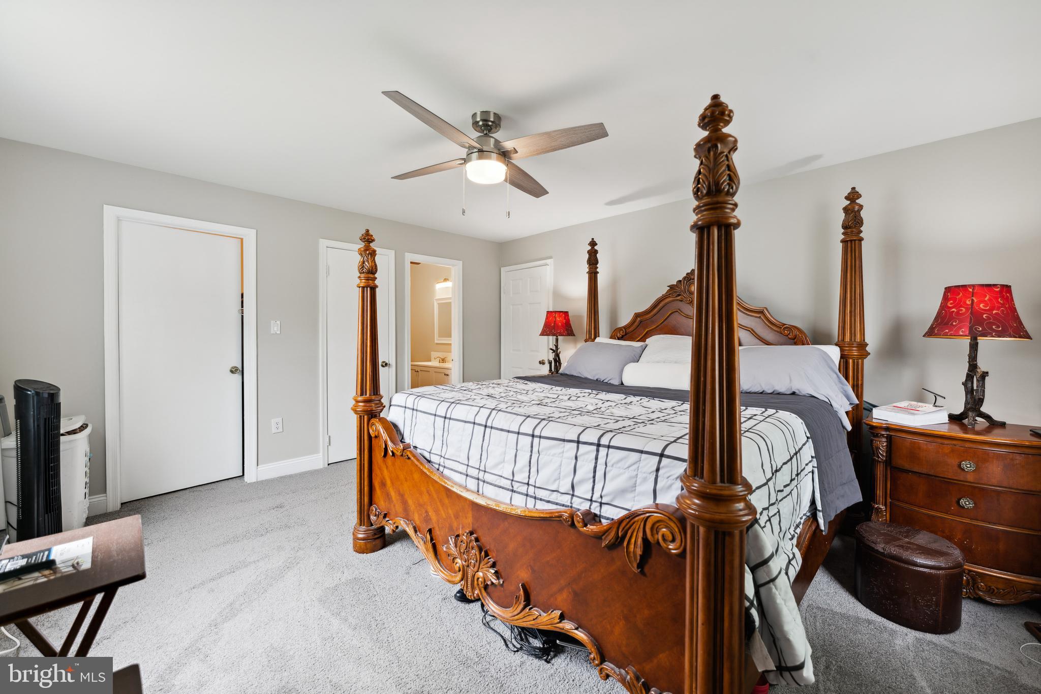 FOX RUN ESTATES - Residential