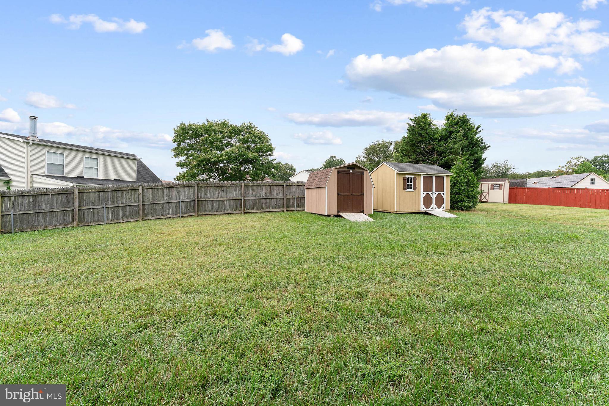 FOX RUN ESTATES - Residential