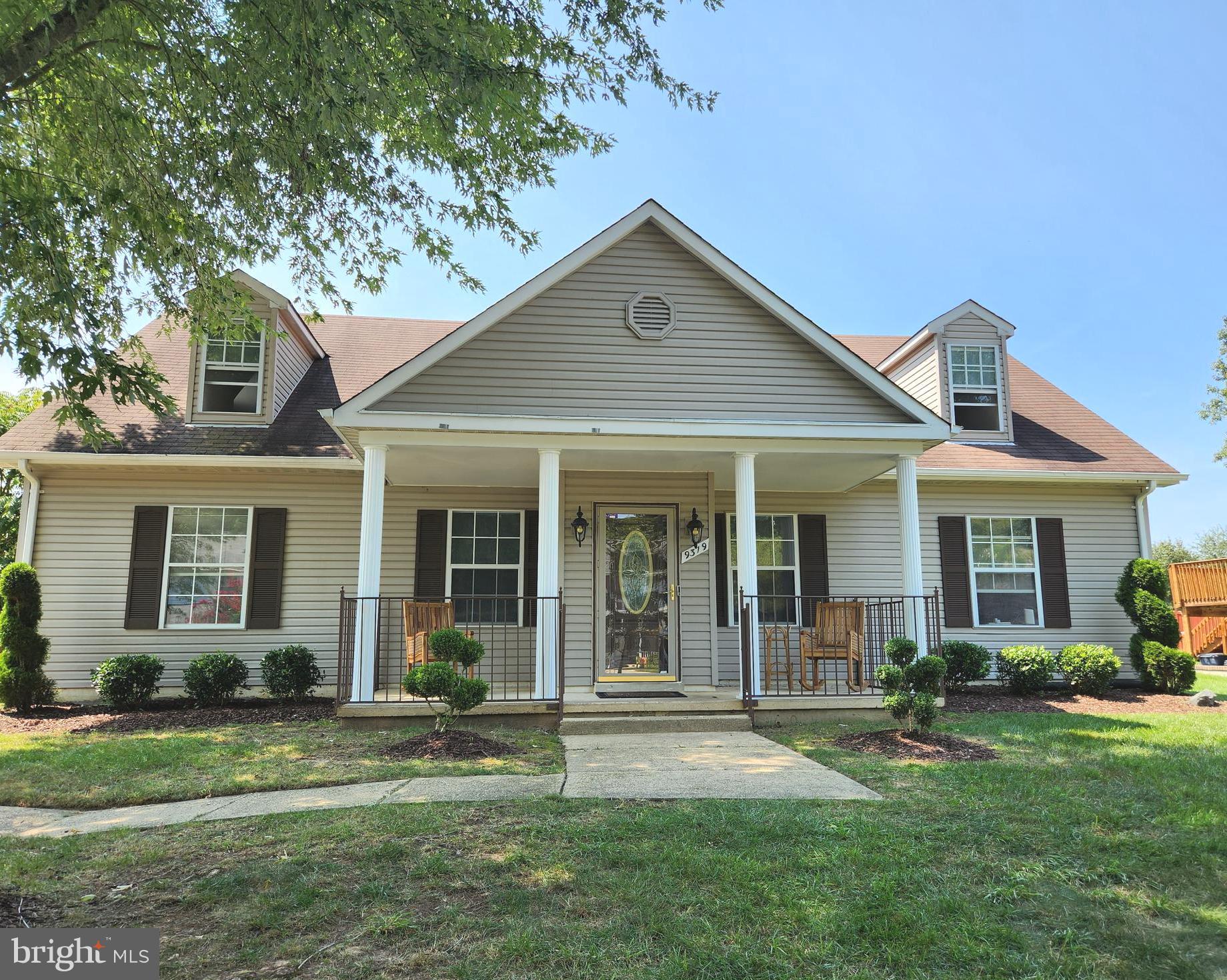 FOX RUN ESTATES - Residential