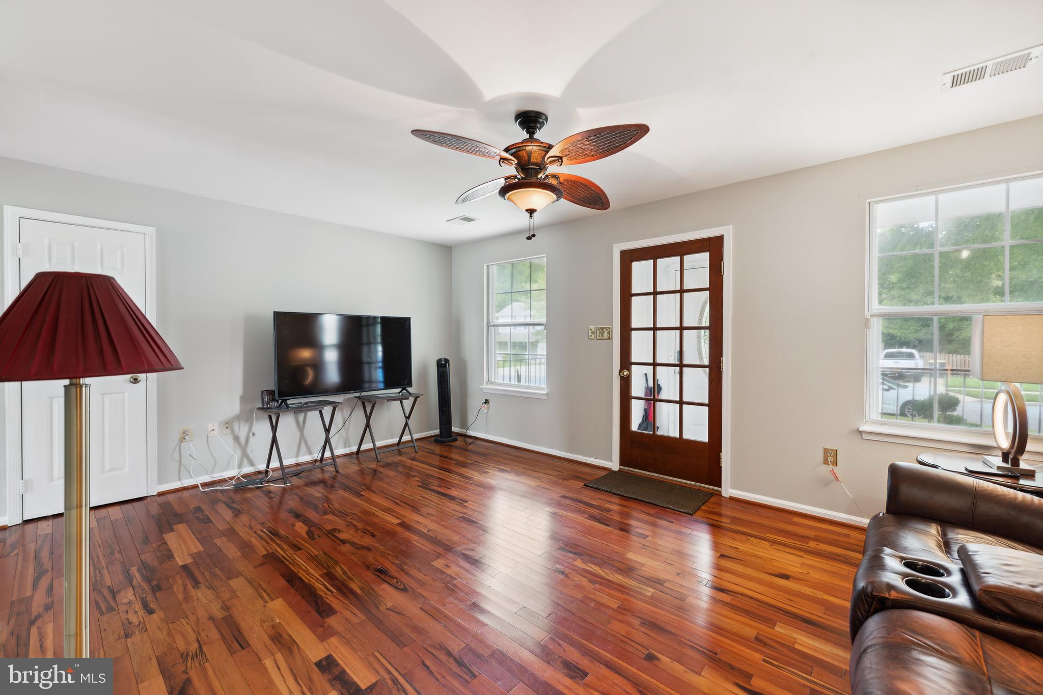 FOX RUN ESTATES - Residential