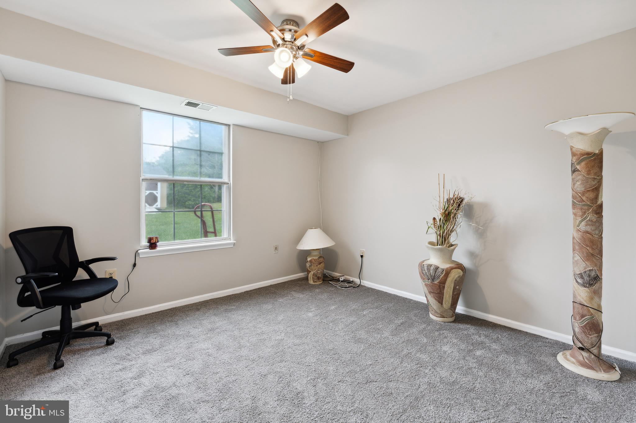 FOX RUN ESTATES - Residential