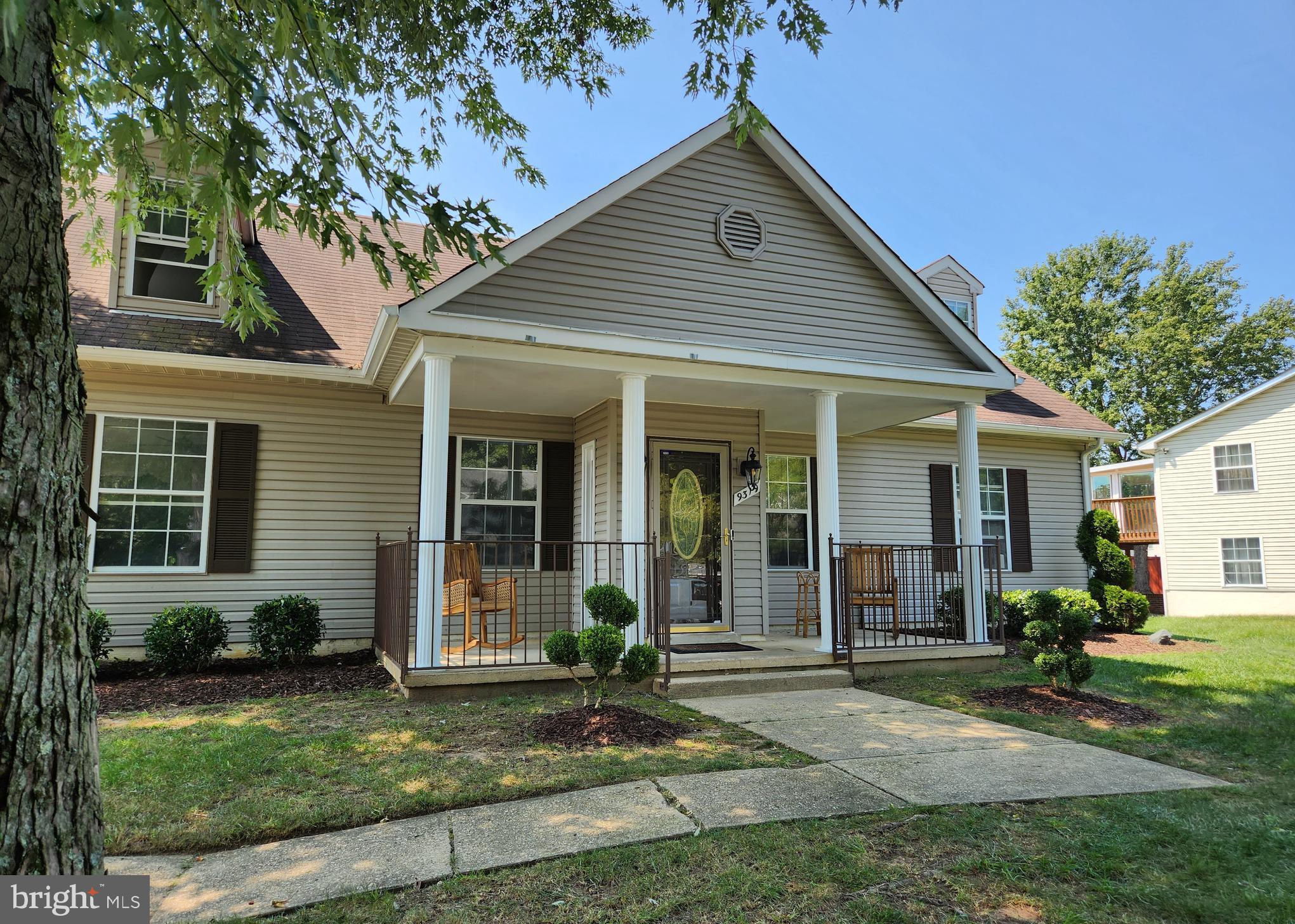 FOX RUN ESTATES - Residential