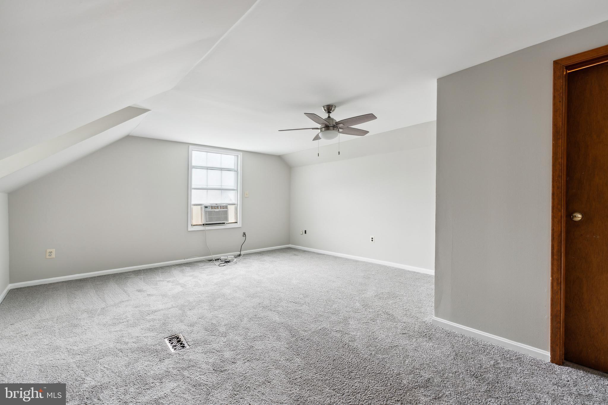 FOX RUN ESTATES - Residential