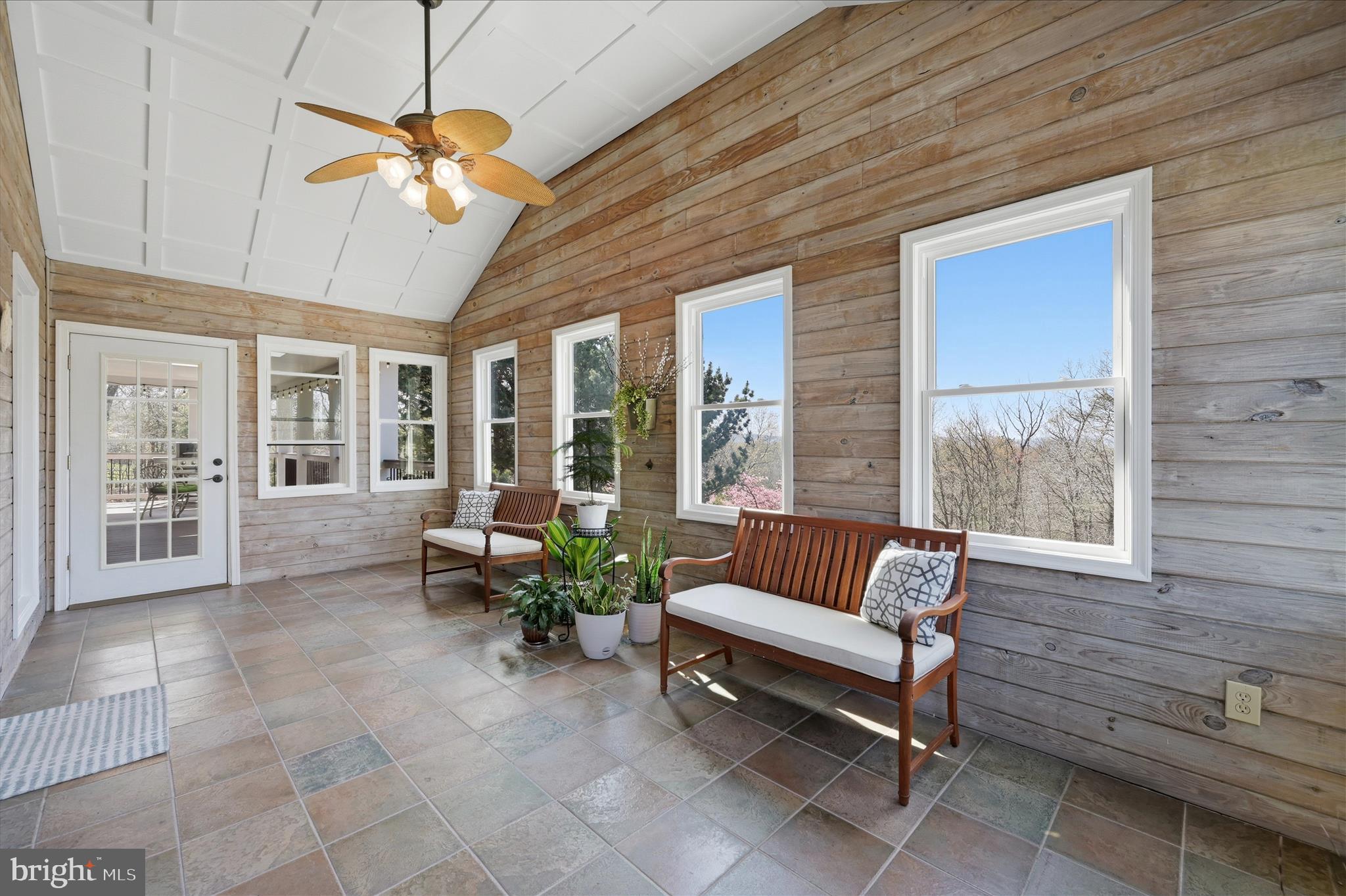 VALLEY VIEW - Residential