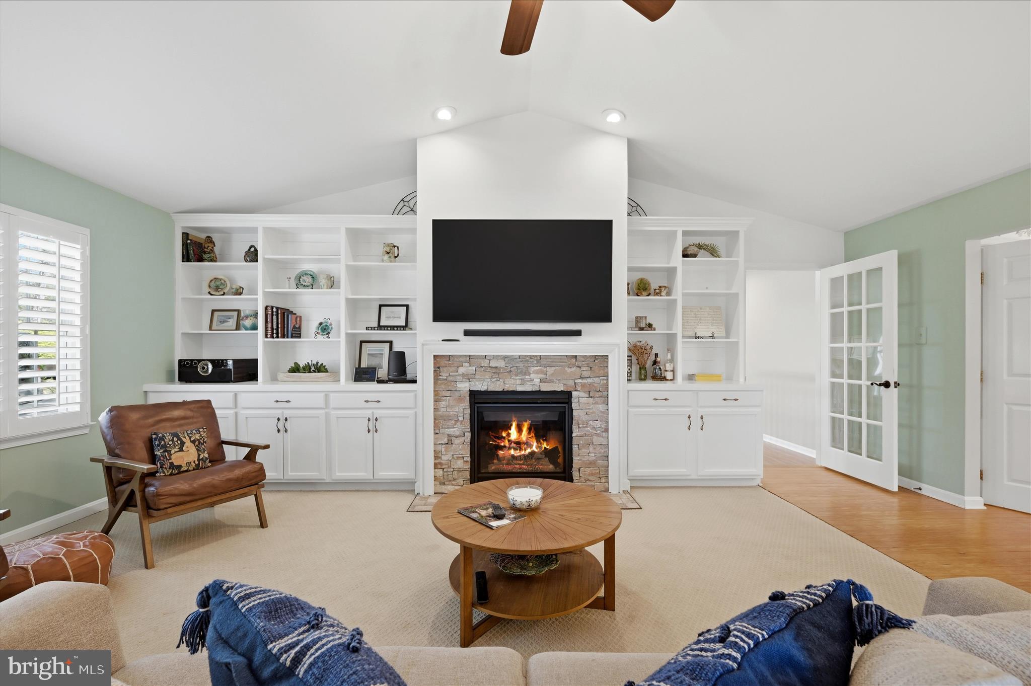 VALLEY VIEW - Residential