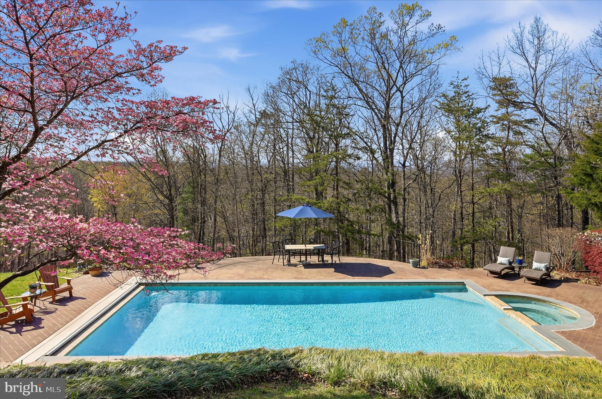 VALLEY VIEW - Residential