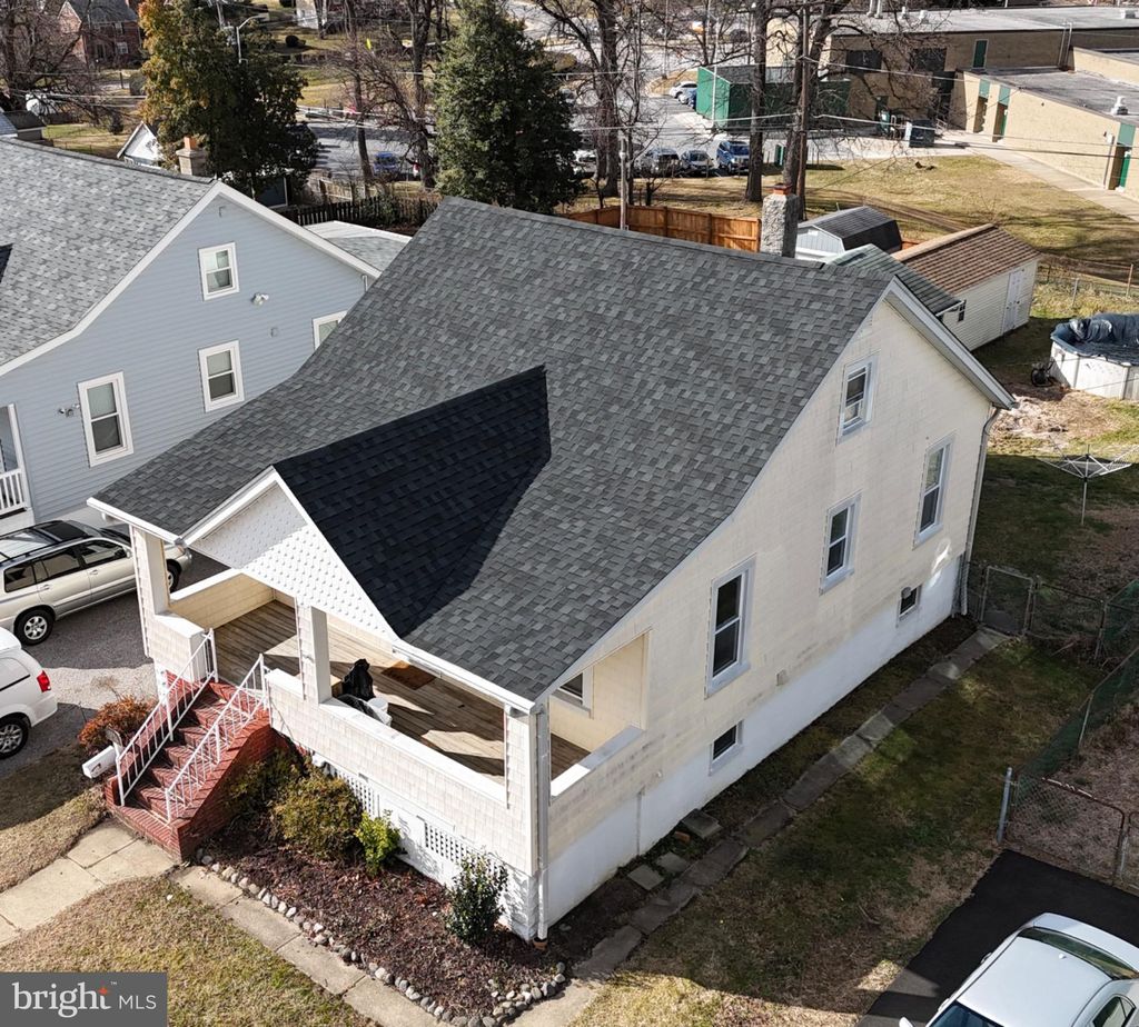 Photo of 112 Linhigh Avenue, NOTTINGHAM, MD 21236 (MLS # MDBC2150252)