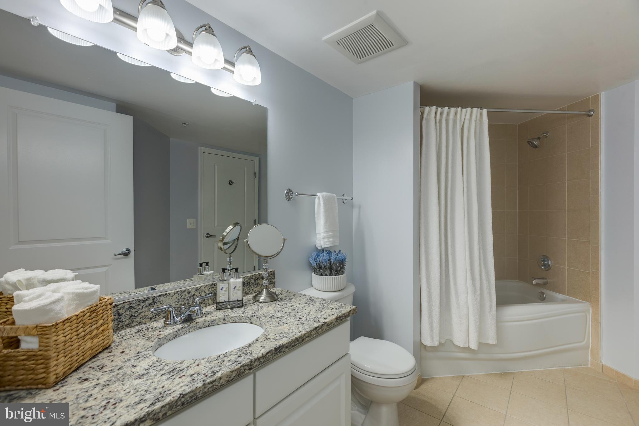 CARLTON HOUSE - Residential