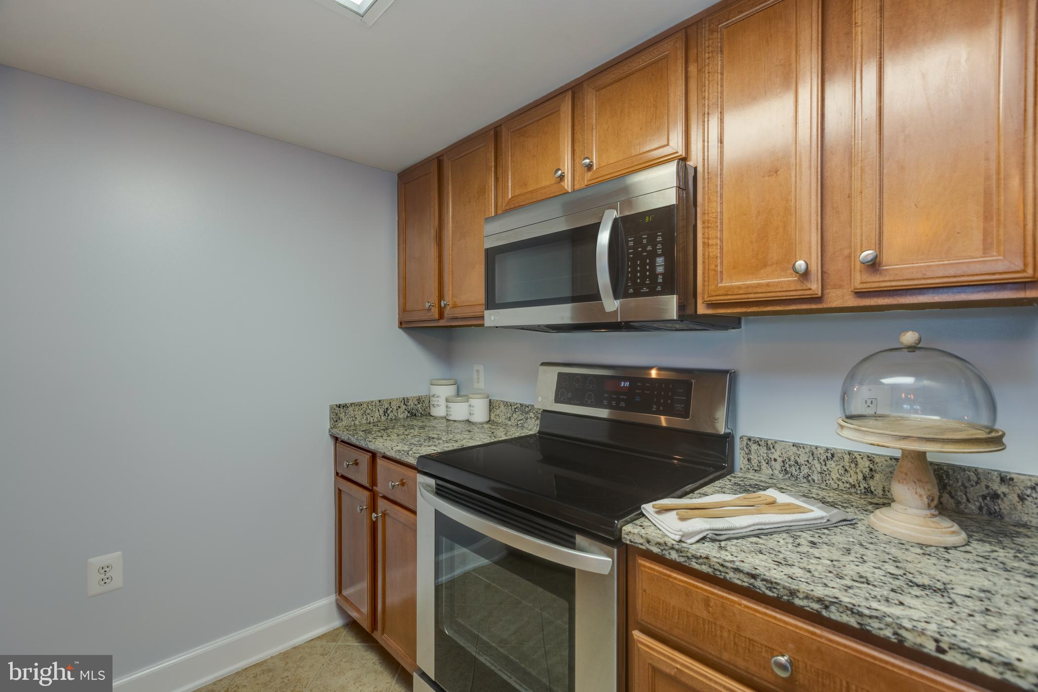 CARLTON HOUSE - Residential