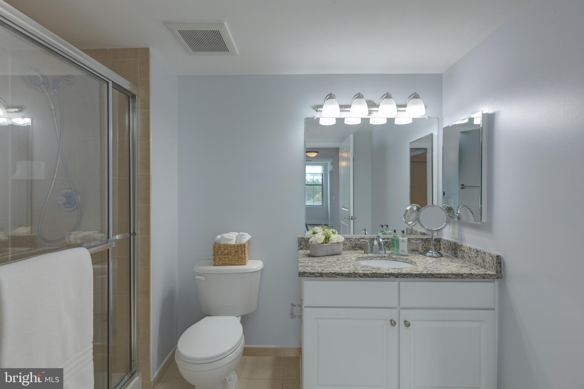 CARLTON HOUSE - Residential