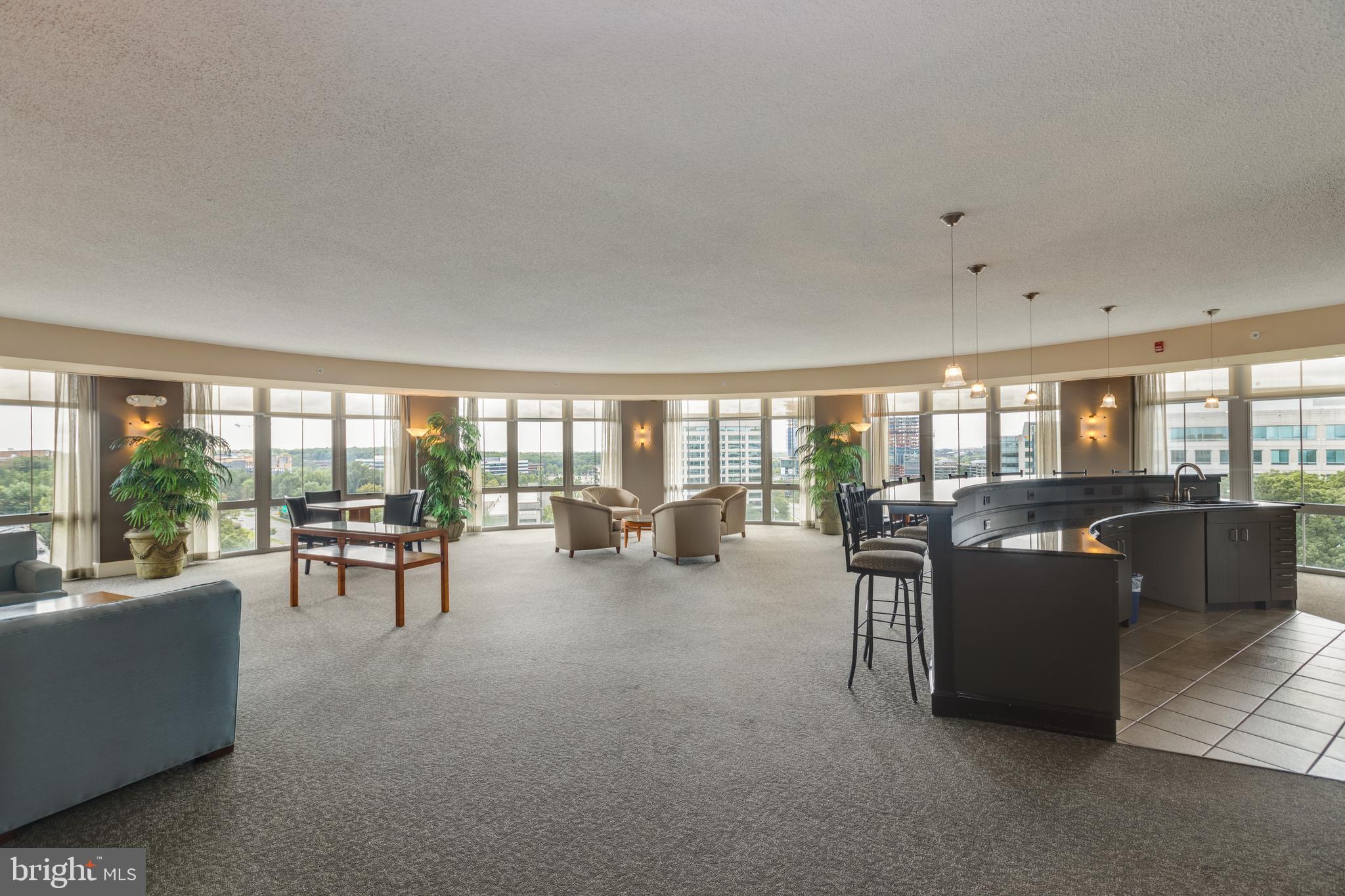 CARLTON HOUSE - Residential