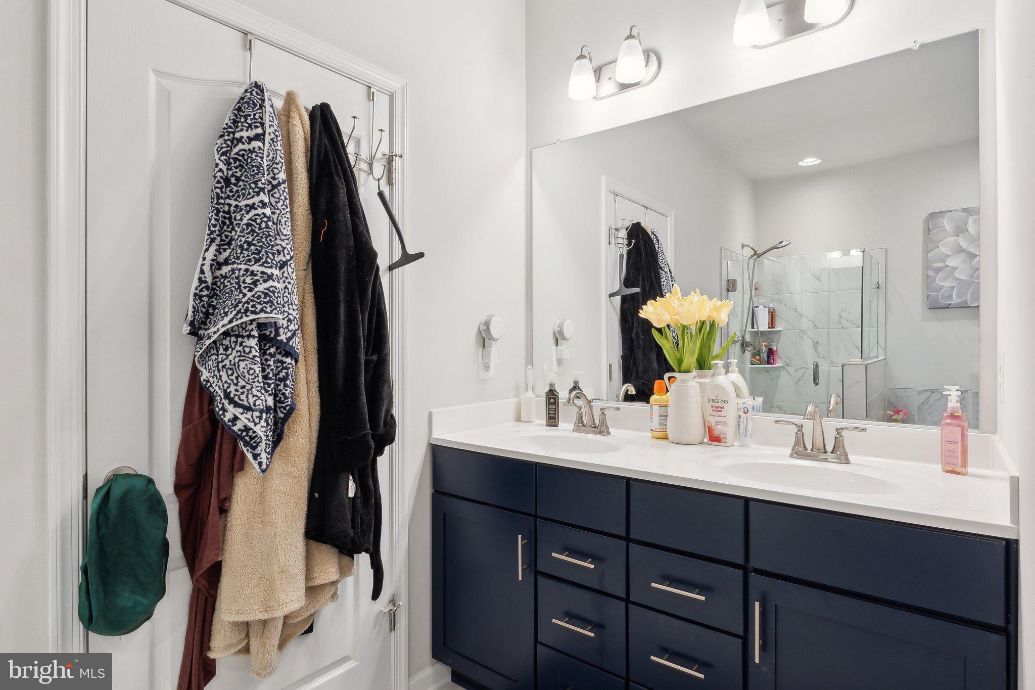 WESTRIDGE AT WESTPHALIA - Residential Lease