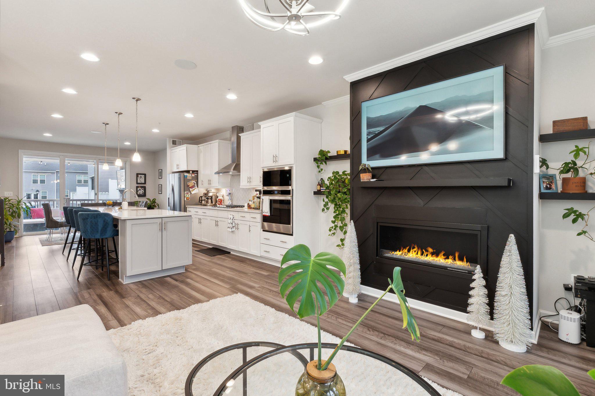 WESTRIDGE AT WESTPHALIA - Residential Lease