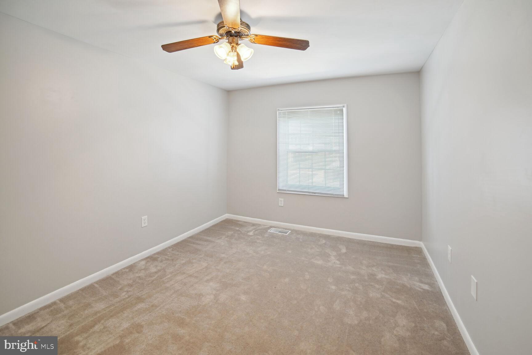 WHISKEY BOTTOM - Residential