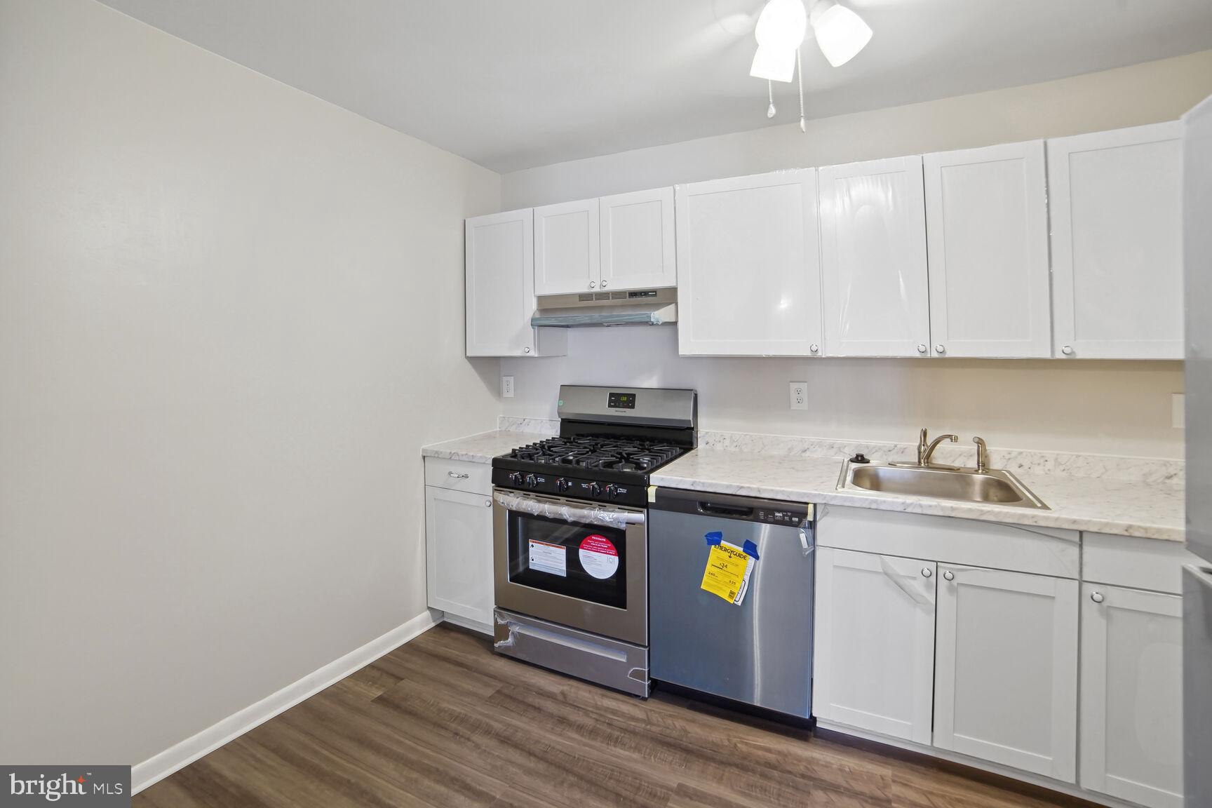 WHISKEY BOTTOM - Residential