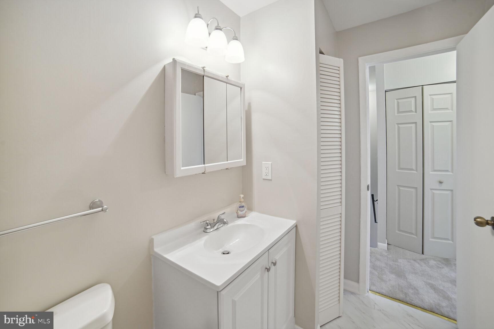 WHISKEY BOTTOM - Residential