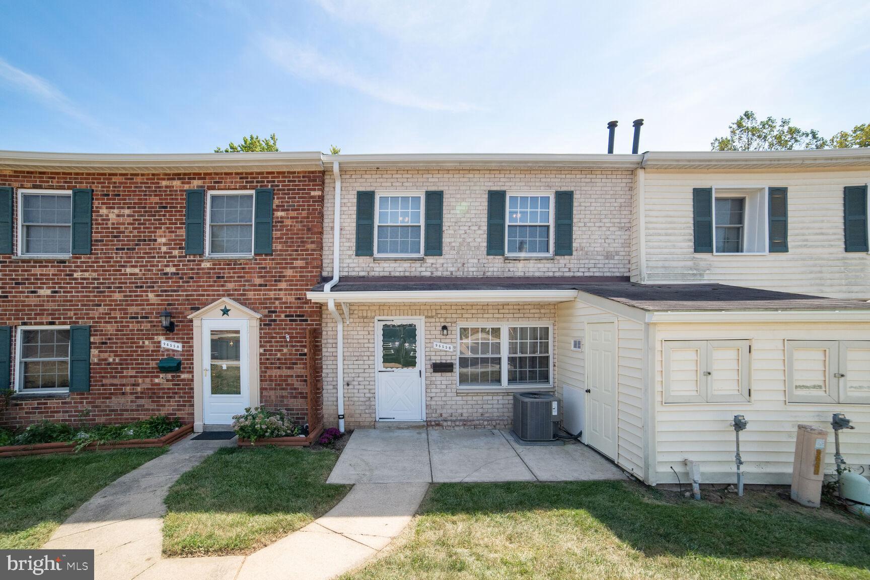 WHISKEY BOTTOM - Residential