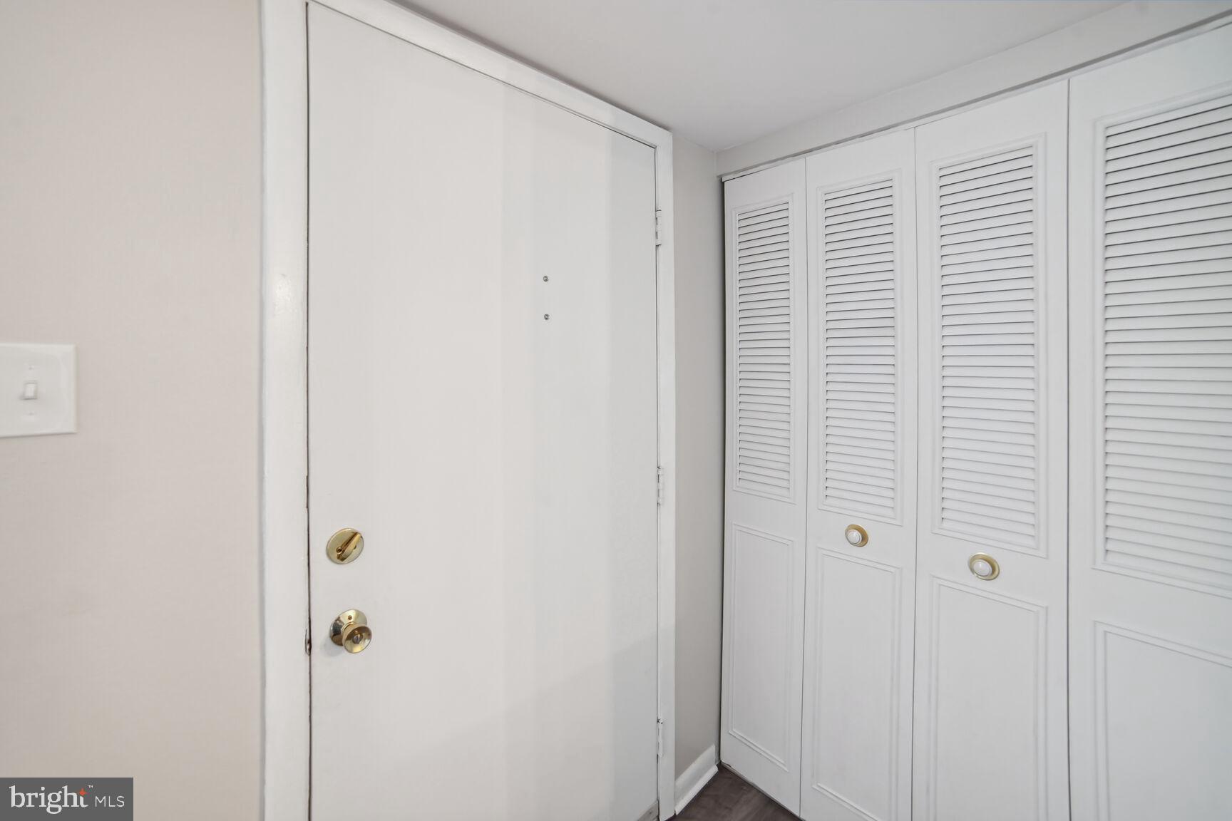 WHISKEY BOTTOM - Residential