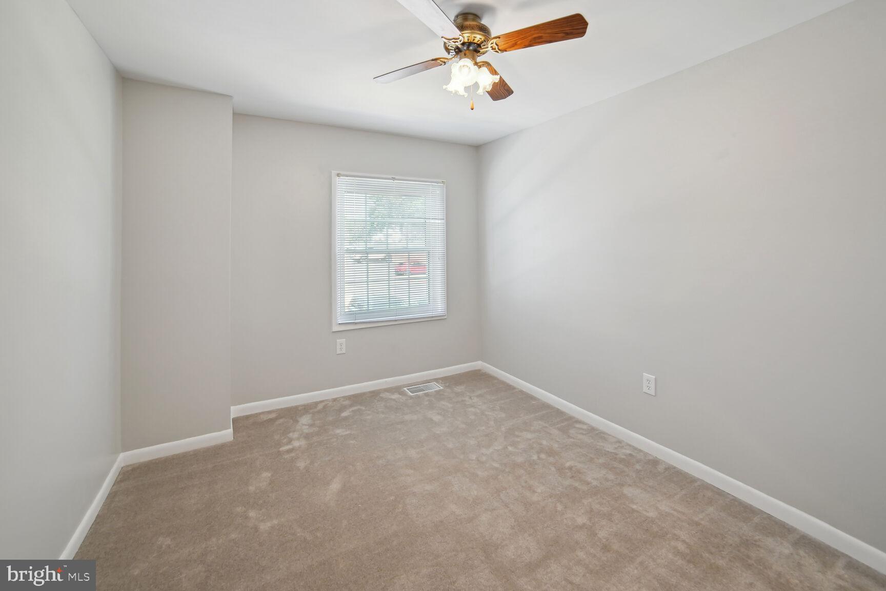 WHISKEY BOTTOM - Residential