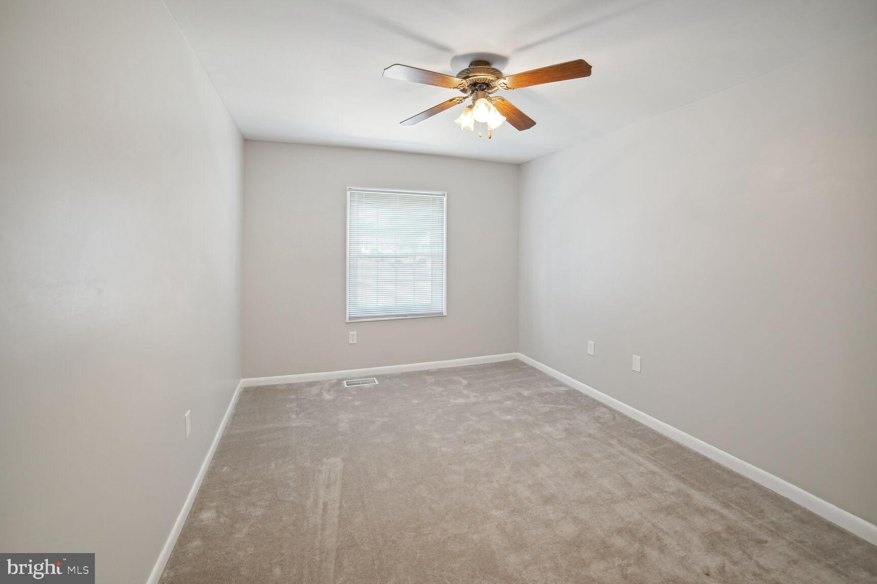 WHISKEY BOTTOM - Residential