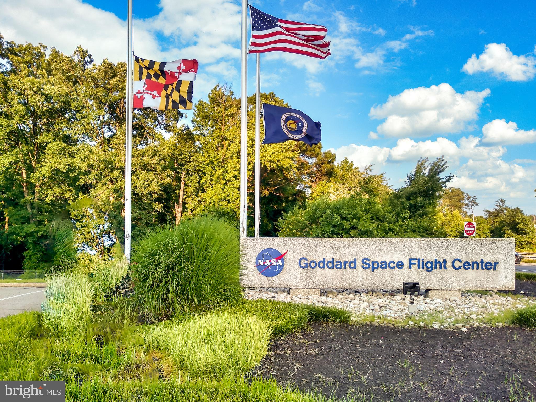 PRESIDENTIAL TOWERS - Residential