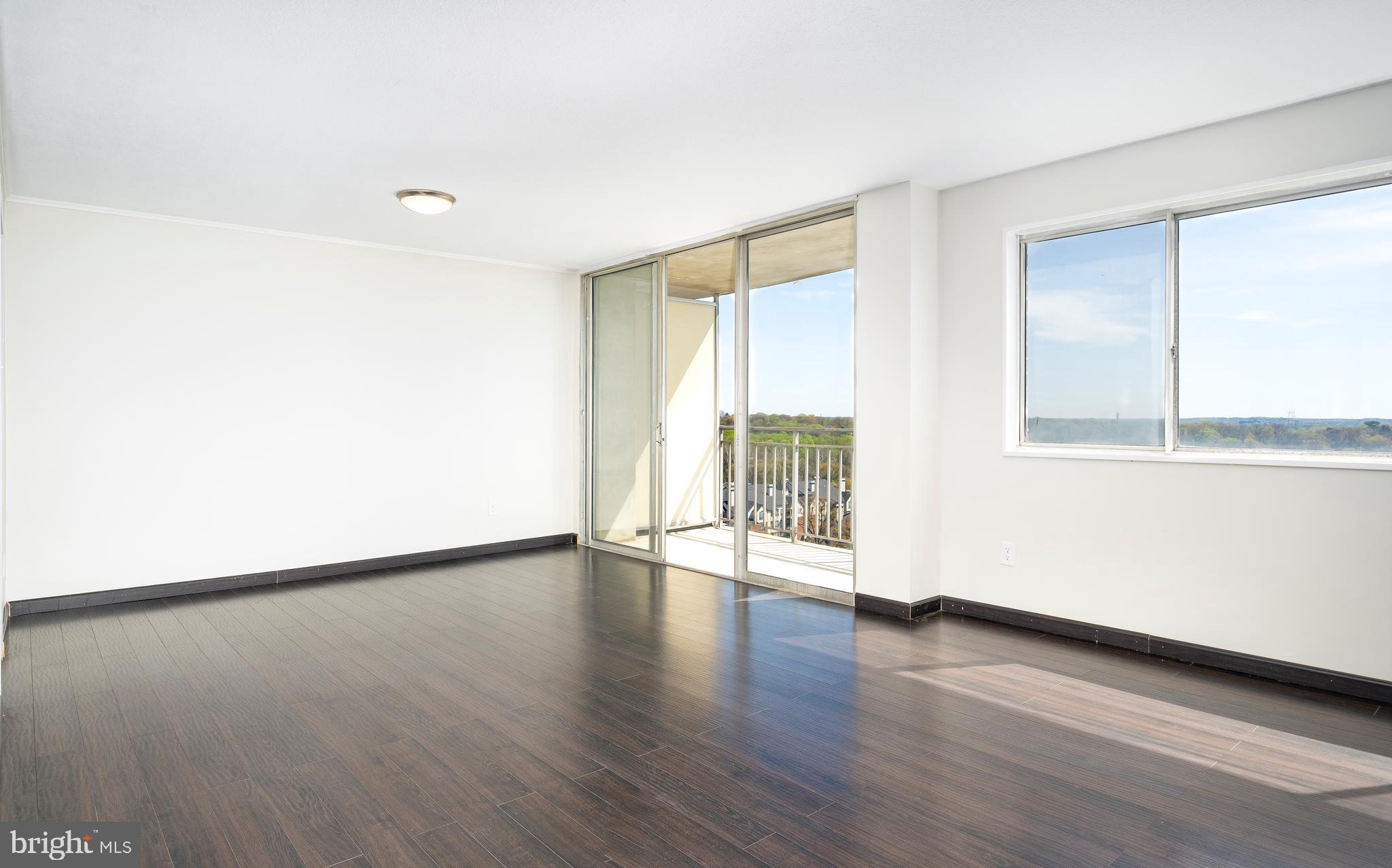 PRESIDENTIAL TOWERS - Residential