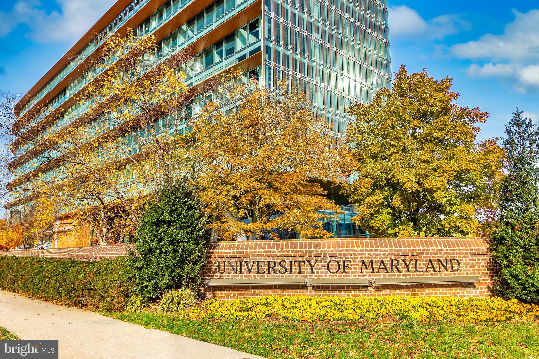 PRESIDENTIAL TOWERS - Residential